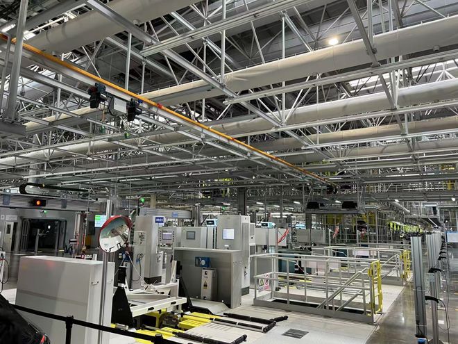 长安携手华为、联通打造数智工厂 每60秒一辆新车下线的制造新范式